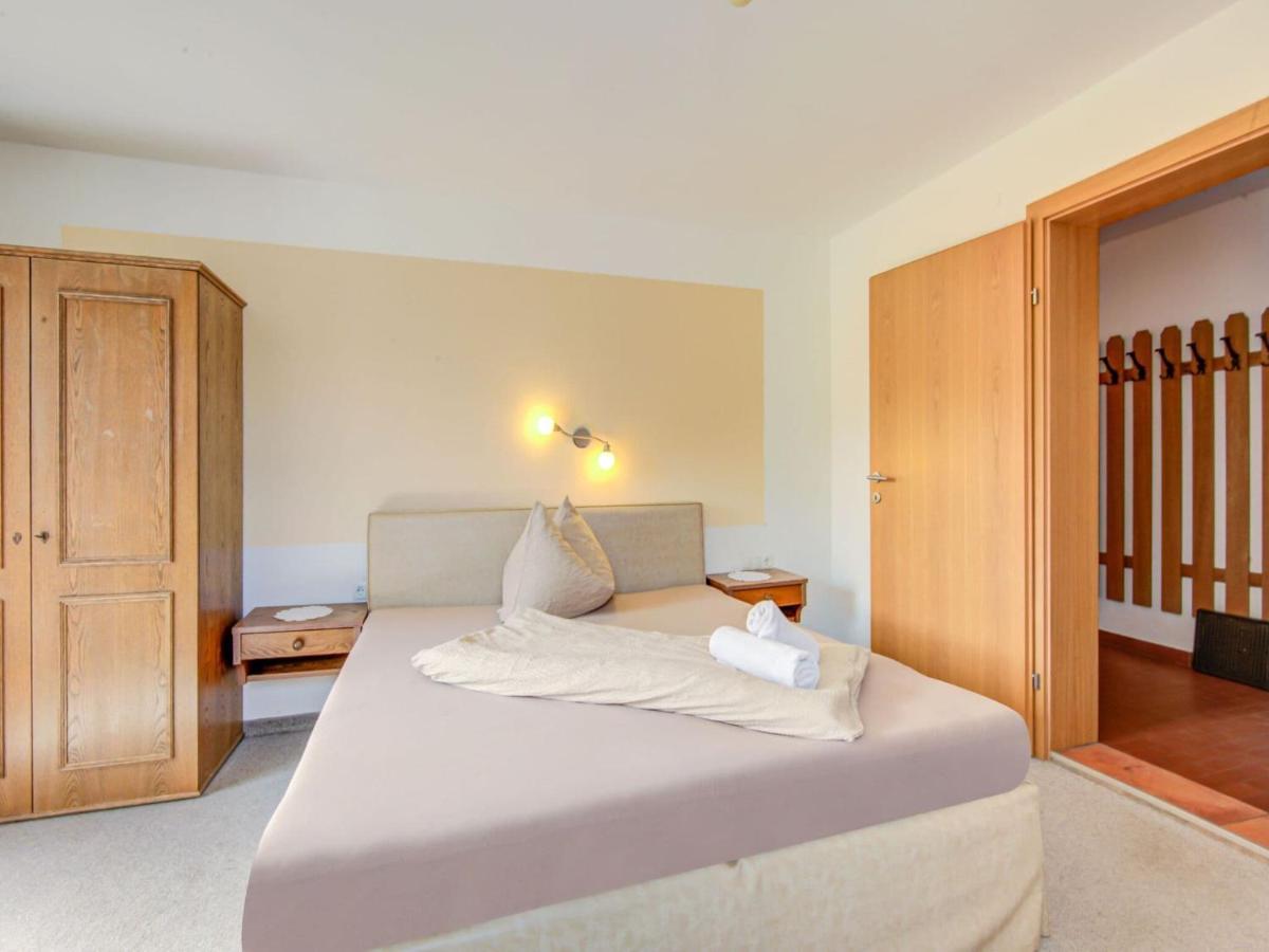 Attractive Apartment In Hainzenberg With Ski Room Экстерьер фото