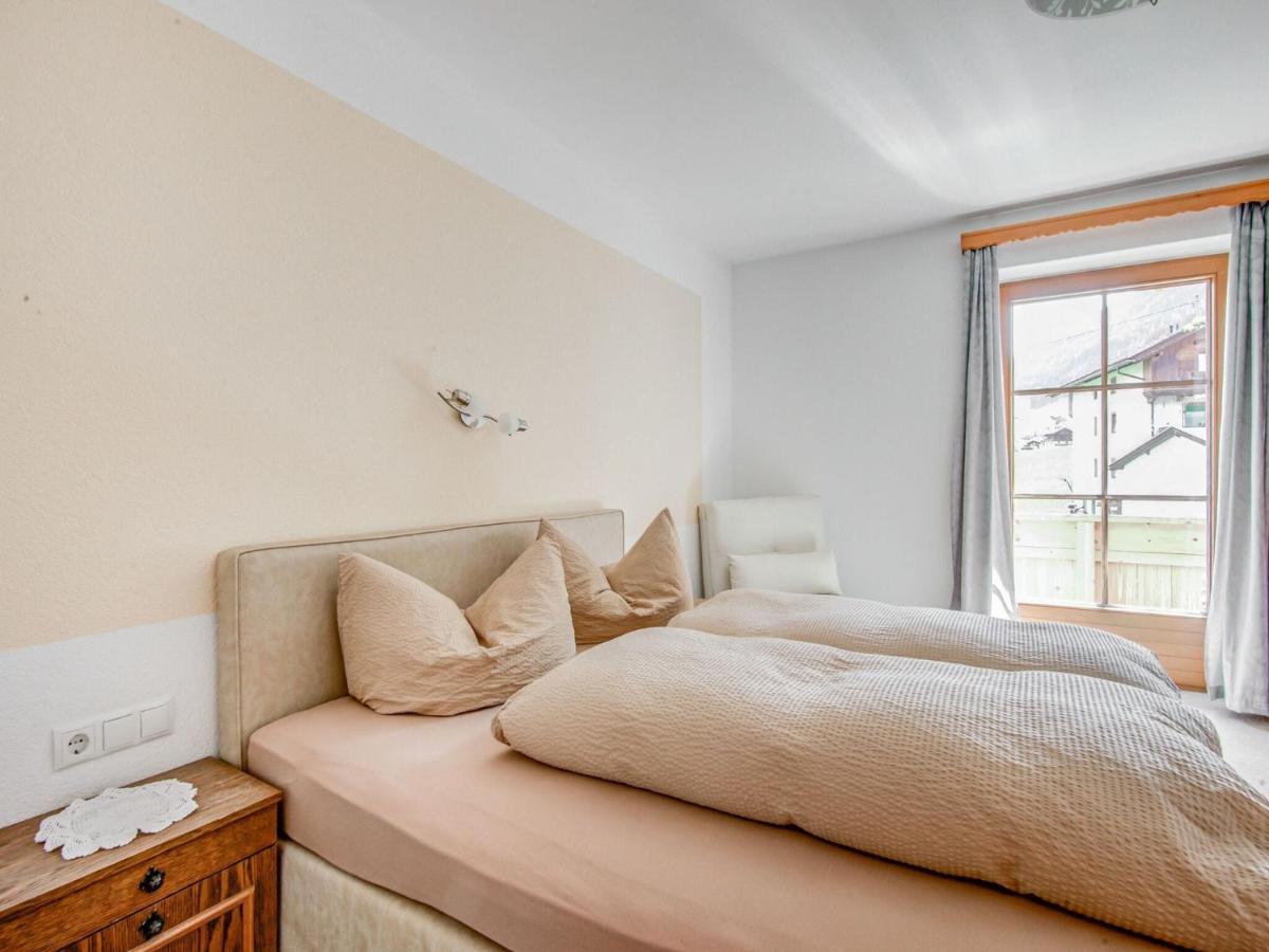 Attractive Apartment In Hainzenberg With Ski Room Экстерьер фото